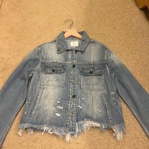 FRAYED HEM DENIM JACKET